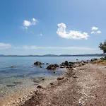 Elysian By The Sea Дом отдыха Ниссаки